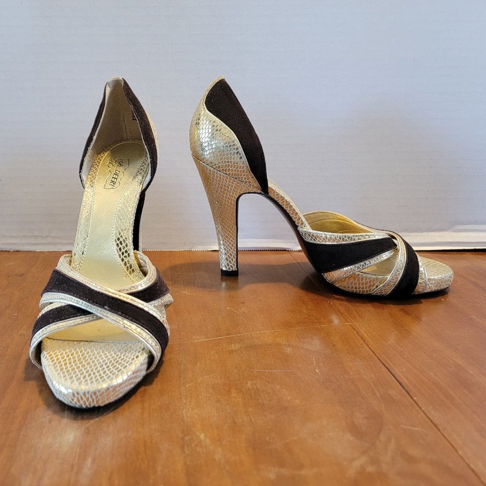 Like New! Size 9 M Oh Deer! "Cannon" Metallic Gold Snakeskin & Suede Heels!